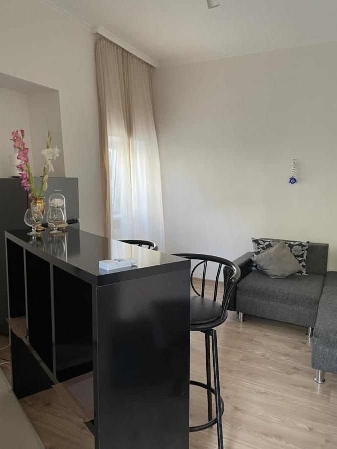 Nana Apartment Тбилиси Екстериор снимка