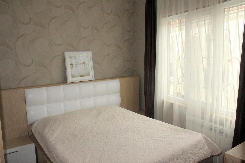 Nana Apartment Тбилиси Стая снимка