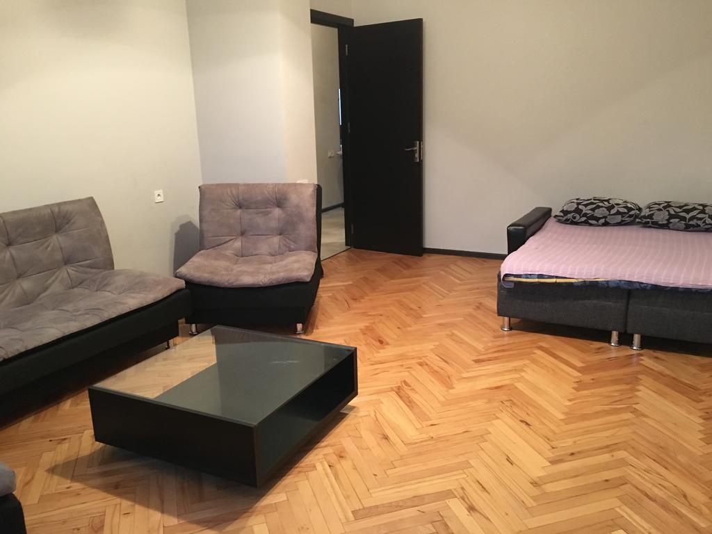 Nana Apartment Тбилиси Екстериор снимка