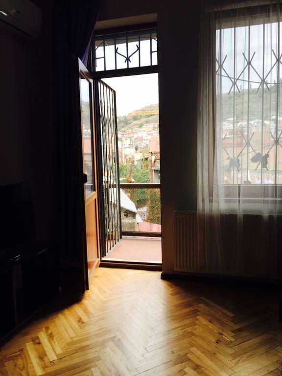 Nana Apartment Тбилиси Екстериор снимка
