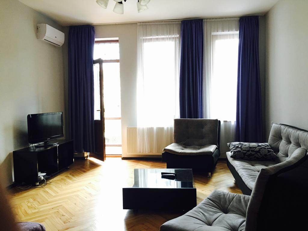 Nana Apartment Тбилиси Екстериор снимка
